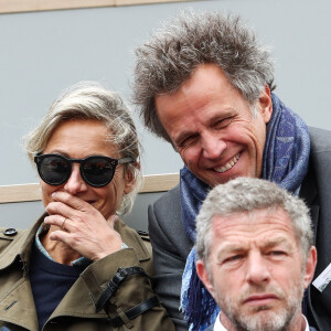 Anne-Sophie Lapix et son mari Arthur Sadoun dans les tribunes des internationaux de France de tennis de Roland Garros à Paris, France, le 7 juin 2019