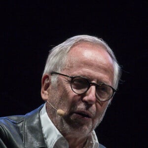 Fabrice Luchini sur scène raconte "Des écrivains parlent d'argent" lors du festival Printemps de Pérouges, France, le 16 septembre 2021. © Sandrine Thesillat/Panoramic/Bestimage 