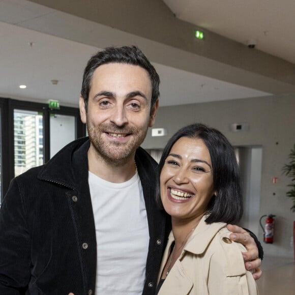 Exclusif - Camille Combal et Karima Charni - Vernissage de l'exposition photographique de Nikos Aliagas "Regards Miroirs" à la Seine Musicale à Boulogne-Billancourt le 14 avril 2022. © Cyril Moreau/Bestimage