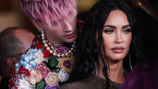 Megan Fox boudeuse : elle snobe son fiancé Machine Gun Kelly sur le tapis rouge
