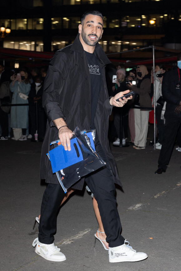 Adil Rami - Arrivées et sorties du défilé Off-White Femme Automne/hiver au palais Brongniart à Paris, France. © Jeremy Melloul / Bestimage