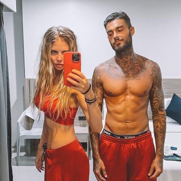 Jessica Thivenin, amoureuse de Thibault Garcia, a perdu quelques kilos et le vit mal.