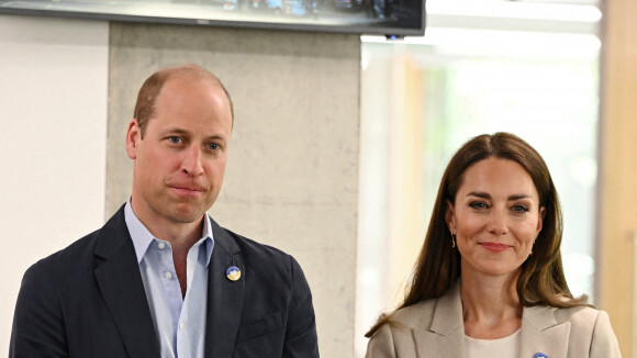 Kate Middleton chic au côté du prince William : un look recyclé pour une sortie importante