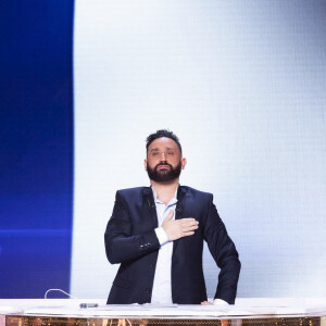 Exclusif - Cyril Hanouna sur le plateau de l'émission Touche pas à mon poste (TPMP) diffusée en direct sur C8 le 21 mars 2022. © Jack Tribeca / Bestimage 