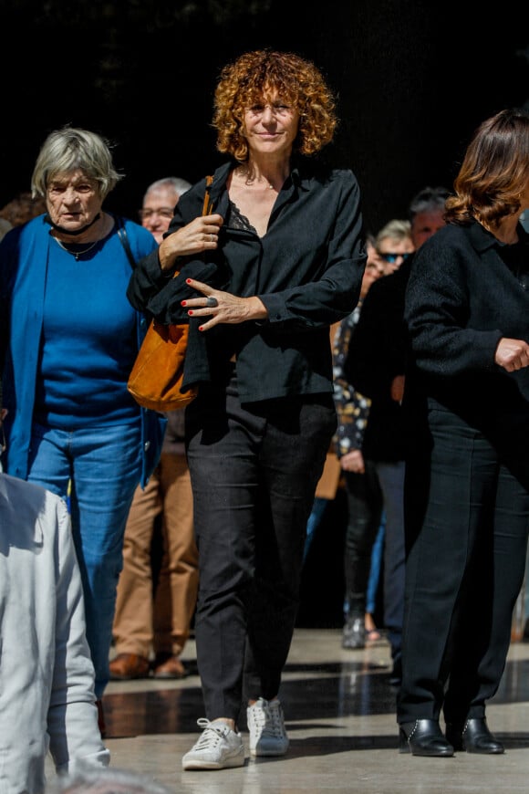 Delphine Bürkli, maire du 9e arrondissement de Paris - Sorties aux obsèques de l'humoriste et comédien Claude Véga en l'église Notre-Dame-de-Lorette à Paris, France, le 22 avril 2022.