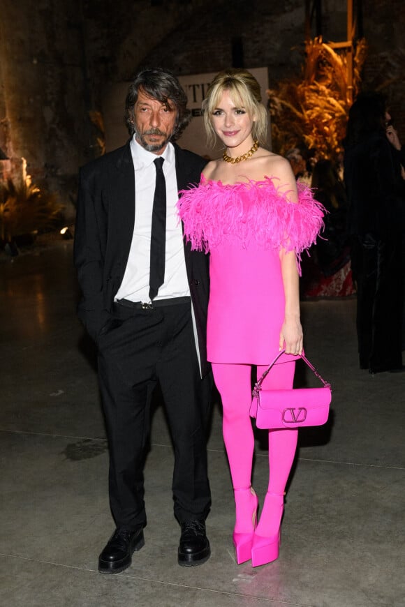Le directeur artistique de Valentino Pierpaolo Piccioli et l'actrice Kiernan Shipka - Les célébrités au dîner "Valentino" lors de la 59ème Biennale de Venise, le 22 avril 2022. 