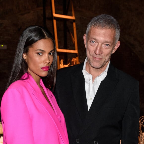 Tina Kunakey et son mari Vincent Cassel - Les célébrités au dîner "Valentino" lors de la 59ème Biennale de Venise