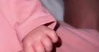 Vitaa fait des câlins à sa petite Noa @ Instagram / Vitaa