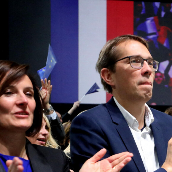 Exclusif - Sébastien Auzière et sa femme, Tiphaine Auzière et son mari Antoine - Le président de la République française et candidat du parti centriste La République en marche (LREM) à la réélection, a effectué son premier grand meeting de campagne à la Défense Arena à Nanterre le 2 avril 2022