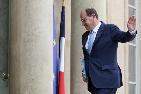 Le premier ministre, Jeann Castex à la sortie du conseil des ministres, au palais de l'Elysée, à Paris, France, le 28 avril 2022