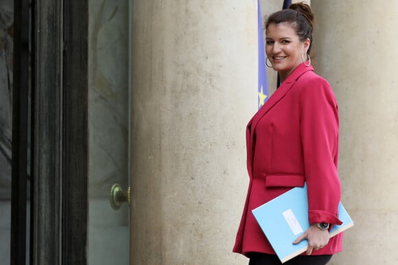 Marlène Schiappa, ministre déléguée auprès du ministre de l'Intérieur, chargée de la Citoyenneté à la sortie du conseil des ministres, au palais de l'Elysée, à Paris, France, le 28 avril 2022.