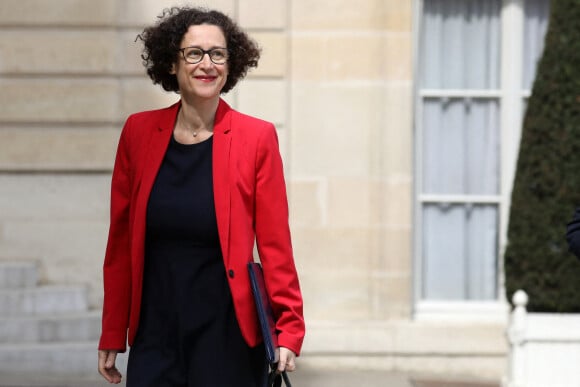 Emmanuelle Wargon, Ministre déléguée chargée du Logement à la sortie du conseil des ministres, au palais de l'Elysée, à Paris, France, le 28 avril 2022