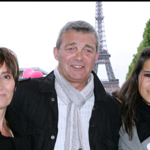 Laurence, Pierre Lemarchal et Karine Ferri - Marche contre la leucémine avec l'association Laurette Fugain au Champs de Mars.