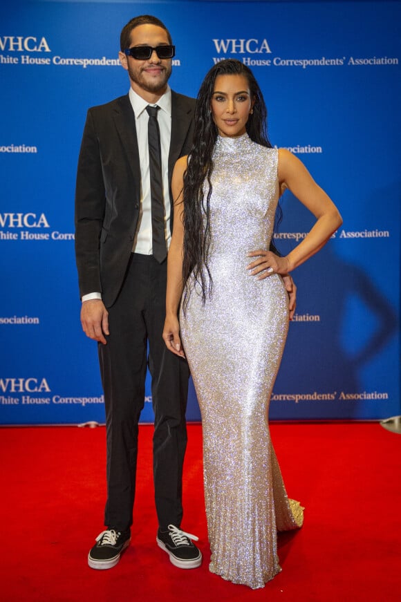 Première sortie officielle pour Kim Kardashian et son compagnon Pete Davidson au dîner annuel des "Associations de Correspondants de la Maison Blanche" à l'hôtel Hilton à Washington, le 30 avril 2022. 022.