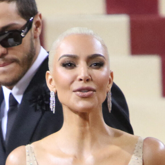 Kim Kardashian - Les célébrités arrivent à la soirée du "MET Gala 2022" à New York, le 2 mai 2022. 