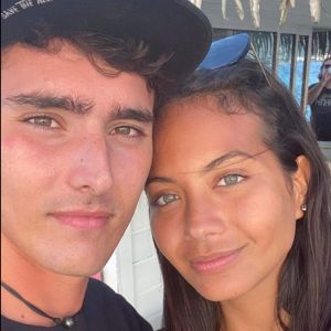 Vaimalama Chaves et son petit-ami Nicolas sur Instagram.