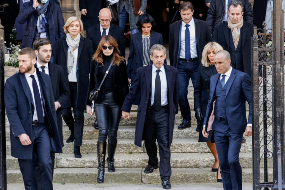 Carla Bruni, Nicolas Sarkozy, Brigitte Macron, Valérie Pécresse, Eric Ciotti, Rachida Dati, José Pietroboni - Sorties des obsèques de Jean-Pierre Pernaut en la Basilique Sainte-Clotilde à Paris le 9 mars 2022.