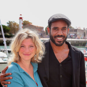 Cécile Bois, Loup-Denis Elion - Photocall de "Envers et contre tous" dans le cadre du 17e festival de fiction TV de La Rochelle sur le Vieux Port à La Rochelle le 11 septembre 2015