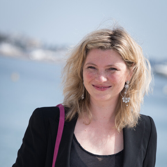 Cécile Bois - Photocall du film "Candice Renoir" au Miptv de Cannes le 7 avril 2014