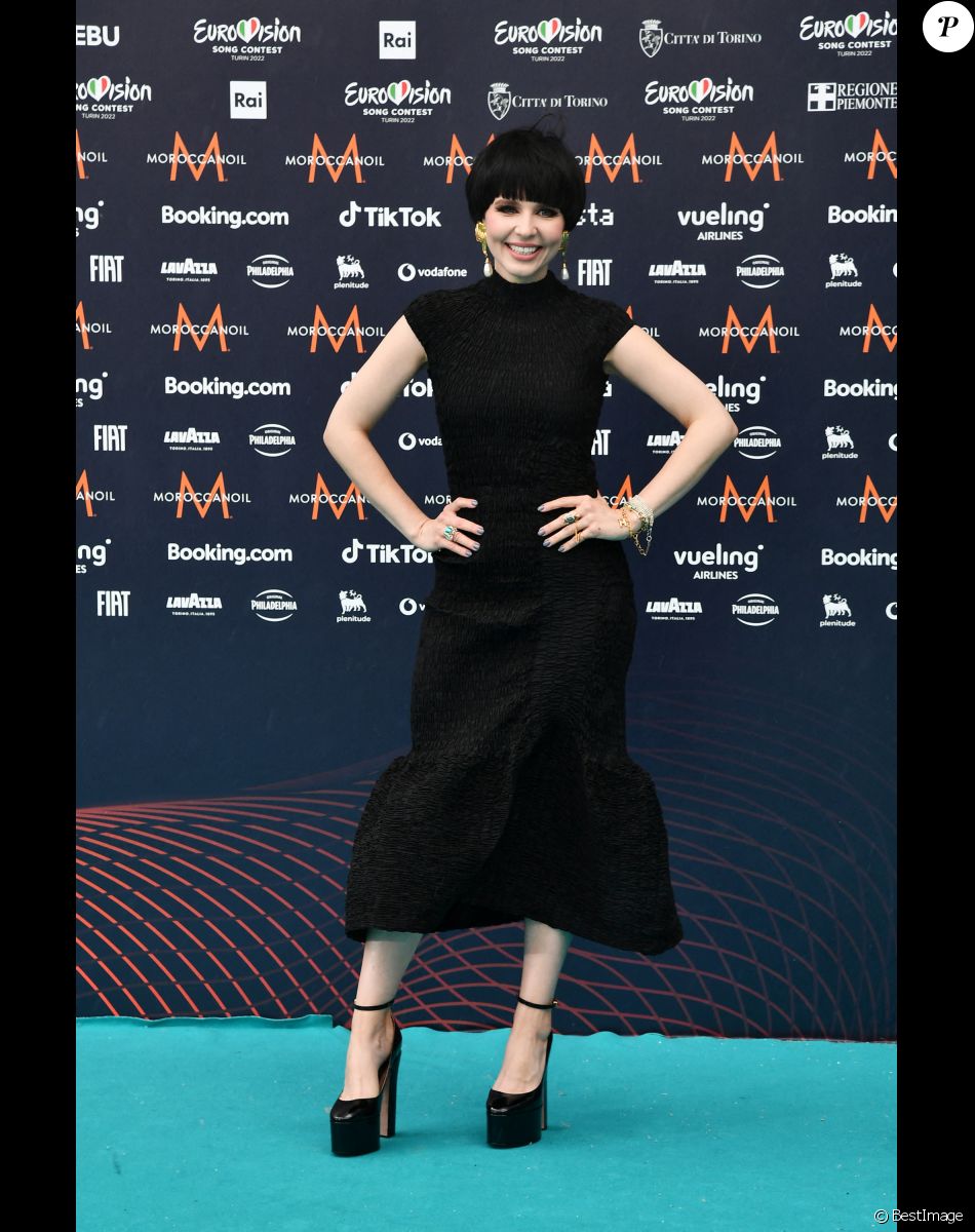 Lituania: Monika Liu au photocall de "l'Eurovision 2022" à Turin, le 8 mai 2022.