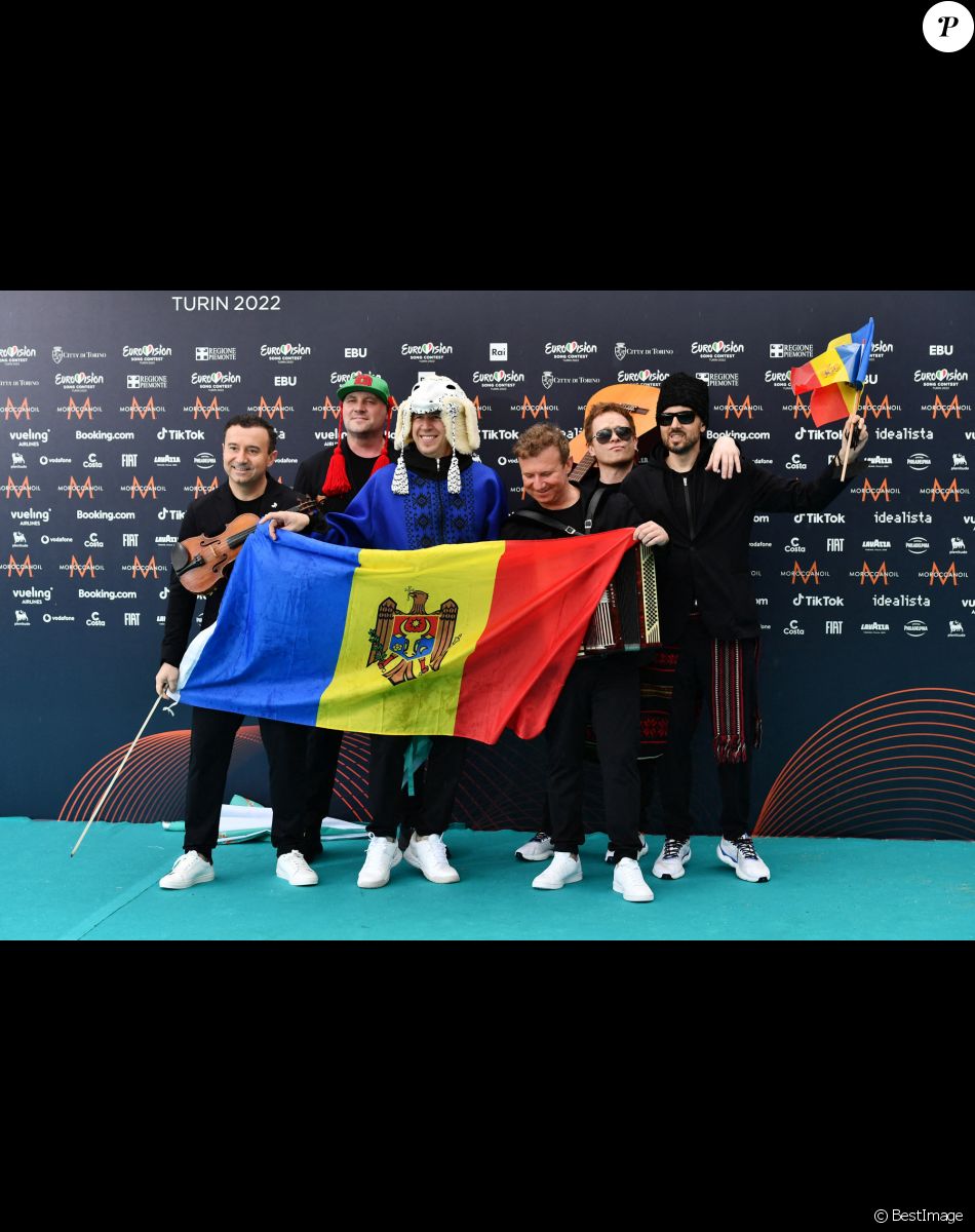 Moldavia: Zdob si Zdub & Fratii Advahov au photocall de "l'Eurovision 2022" à Turin, le 8 mai 2022.