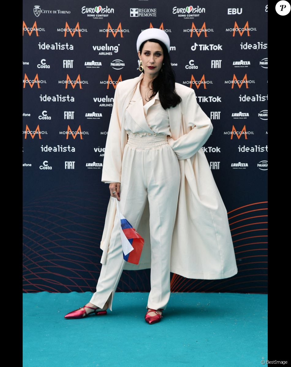 Serbia: Konstrakta au photocall de "l'Eurovision 2022" à Turin, le 8 mai 2022.