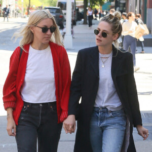 Kristen Stewart et sa fiancée Dylan Meyer sortent déjeuner à New York