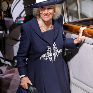Camilla Parker Bowles, duchesse de Cornouailles - Arrivée au discours de l'ouverture officielle du Parlement à Londres, le 10 mai 2022. Ayant des problèmes de mobilité, la reine d'Angleterre est représentée par le prince de Galles.