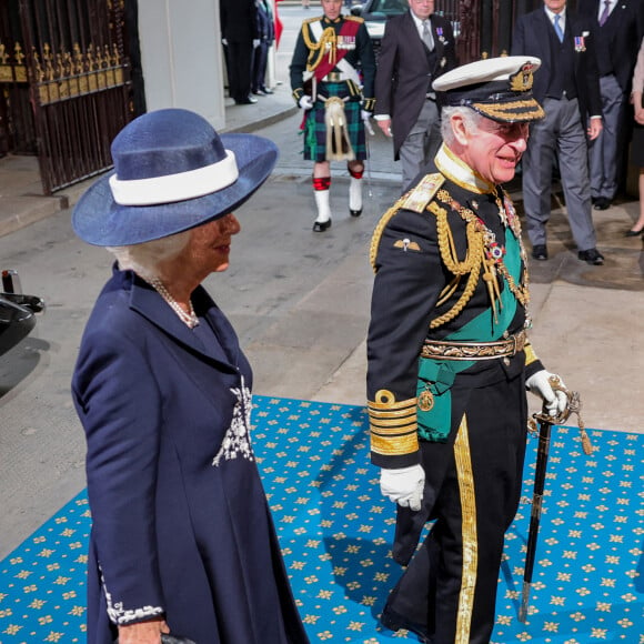 Le prince Charles, prince de Galles, et Camilla Parker Bowles, duchesse de Cornouailles - Arrivée au discours de l'ouverture officielle du Parlement à Londres, le 10 mai 2022. Ayant des problèmes de mobilité, la reine d'Angleterre est représentée par le prince de Galles.