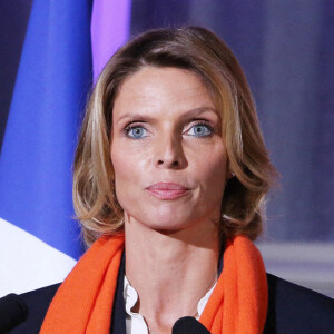 Sylvie Tellier, directrice générale de la société Miss France lors de l'illumination en orange du ministère de l'Intérieur pour symboliser la lutte contre les violences faites aux femmes le 23 novembre 2020. © Panoramic / Bestimage