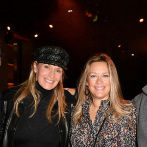 Philippe Lellouche, Estelle Lefébure, Caroline Faindt et Zinedine Soualem lors de la soirée de lancement du nouveau Range Rover au Pavillon Vendôme à Paris le 4 novembre 2021. © Veeren / Bestimage 