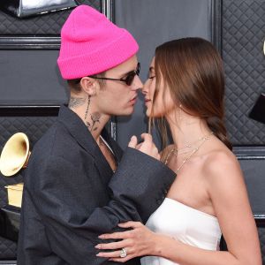 Justin Bieber et Hailey Rhode Bieber (Baldwin) au photocall de la 64ème édition des Grammy Awards au MGM Grand Garden à Las Vegas.