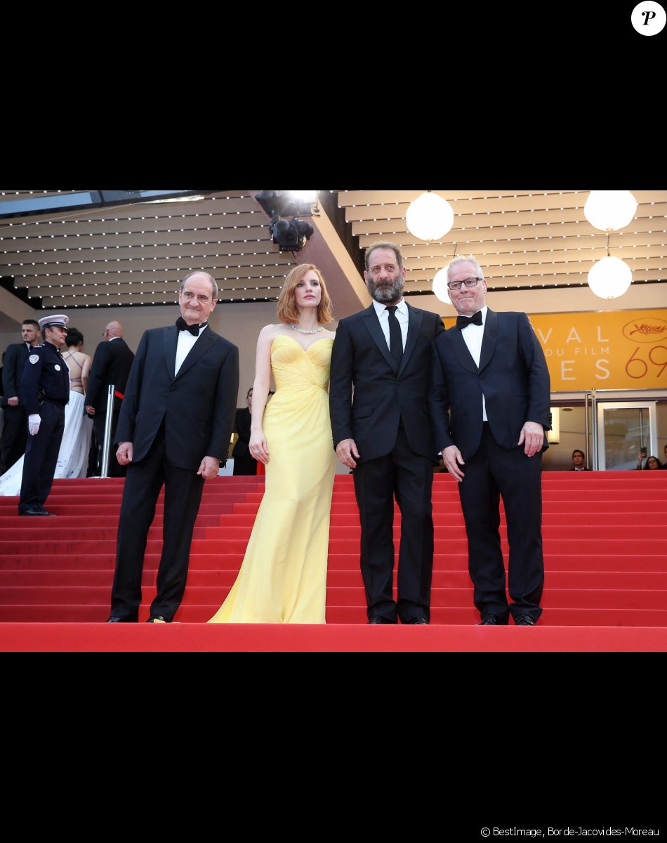 Pierre Lescure, Jessica Chastain, Vincent Lindon et Thierry Frémaux - Montée des marches du film "Café Society" pour l'ouverture du 69ème Festival International du Film de Cannes. Le 11 mai 2016