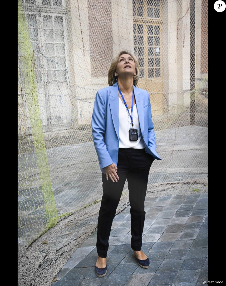 Valérie Pécresse, présidente de la Region Ile de France - V.Pécresse, présidente de la région Ile-de-France, inaugure la 2 ème édition de la Biennale d'architecture et de paysage à Versailles, qui se tient jusqu'au 13 juillet 2022. © JB Autissier / Panoramic / Bestimage