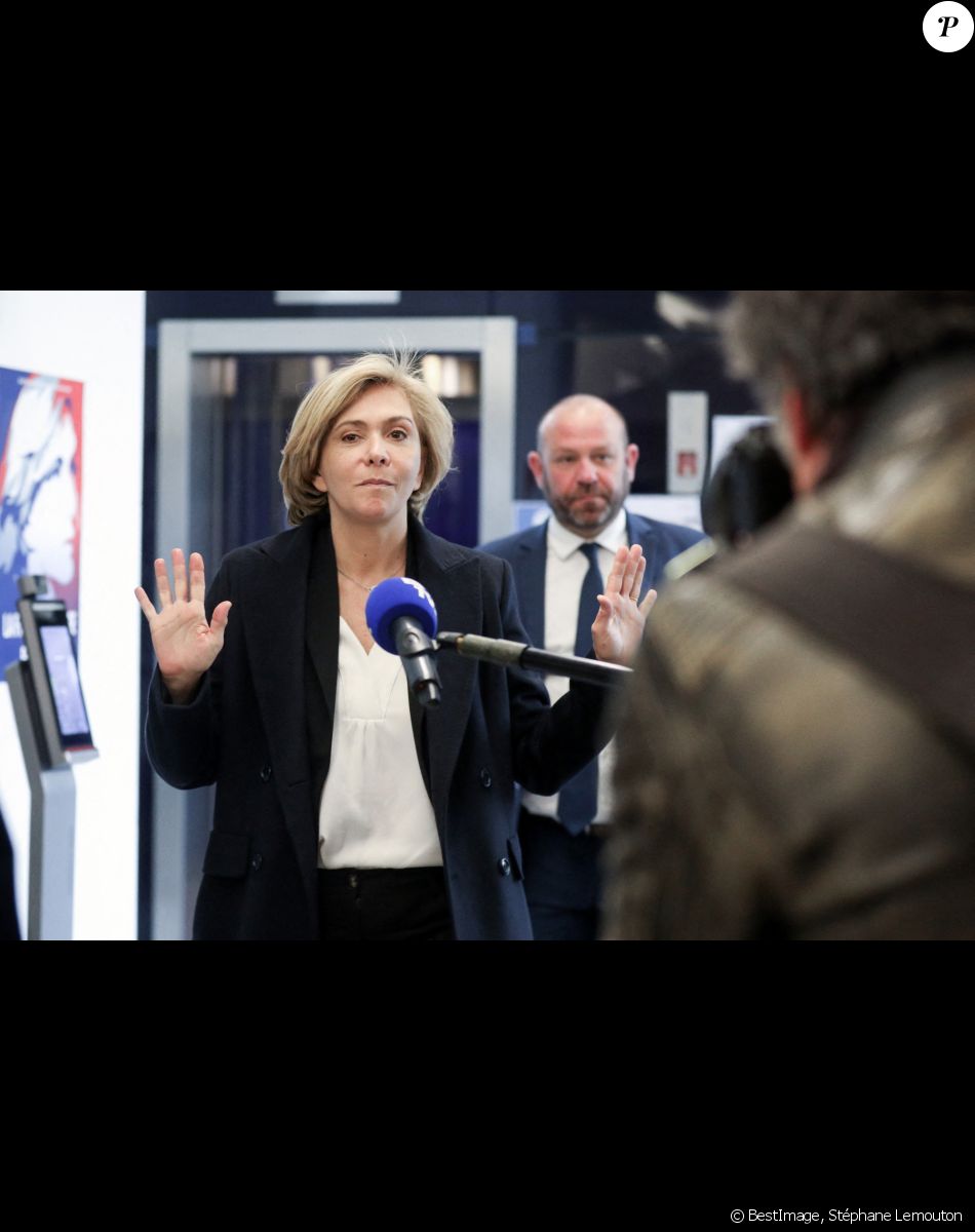 Valérie Pécresse - Le président des Républicains, tient une conférence de presse au lendemain du 1er tour de l'élection présidentielle à l'issue d'une réunion du Bureau Politique des Républicains à Paris, le 11 avril 2022. © Stéphane Lemouton / Bestimage