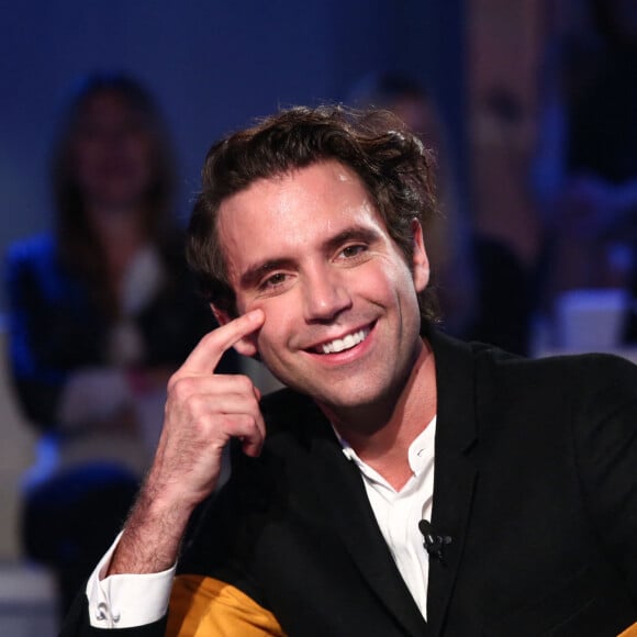 Mika sur le plateau de l'émssion télé "Domenica In Roma" à Rome le 13 octobre 2019. 