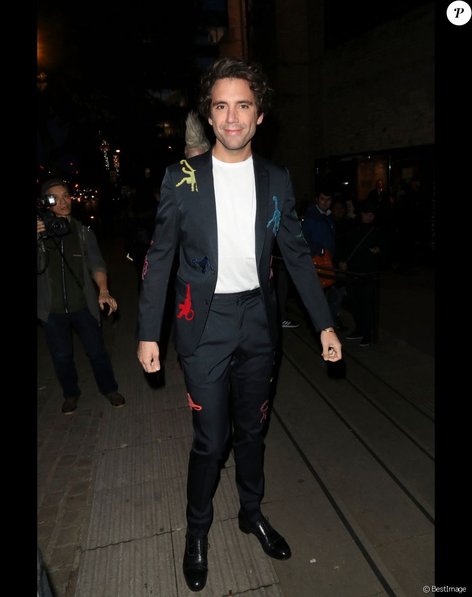 Mika - Les célébrités arrivent à la soirée des "2019 Attitude Awards" à Londres, le 9 octobre 2019.