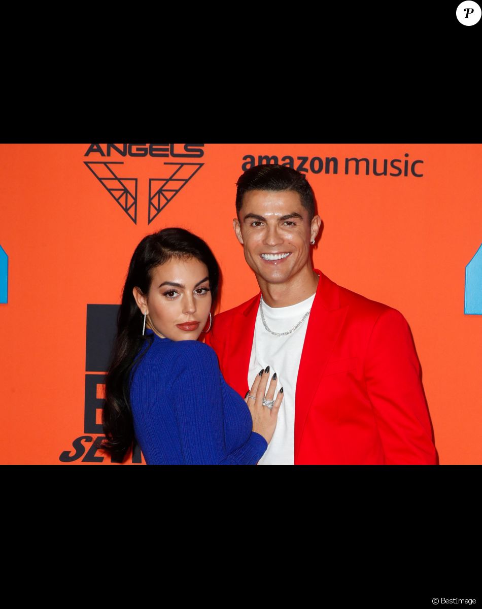 Cristiano Ronaldo et sa compagne Georgina Rodriguez à la soirée MTV European Music Awards 2019 (MTV EMA's) au FIBES Conference and Exhibition Centre à Séville en Espagne, le 3 novembre 2019