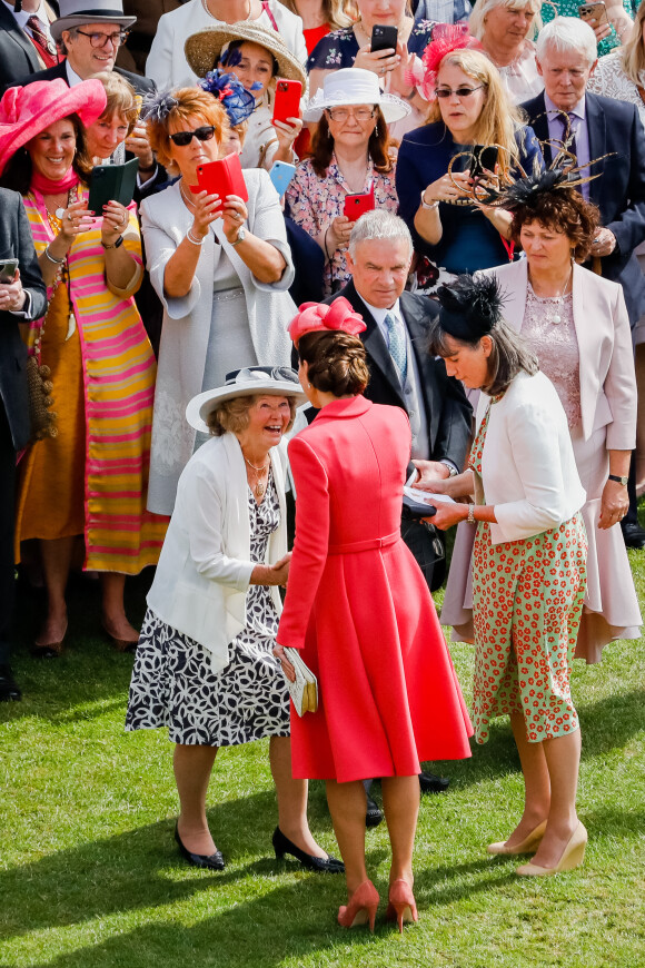 Catherine Kate Middleton, duchesse de Cambridge, Sophie Rhys Jones, comtesse de Wessex et le prince Edward comte de Wessex lors de la Royal Garden Party à Buckingham Palace, le 18 mai 2022. 
