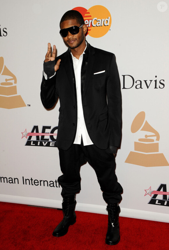 Usher lors des Grammy Awards le 31 janvier 2010
