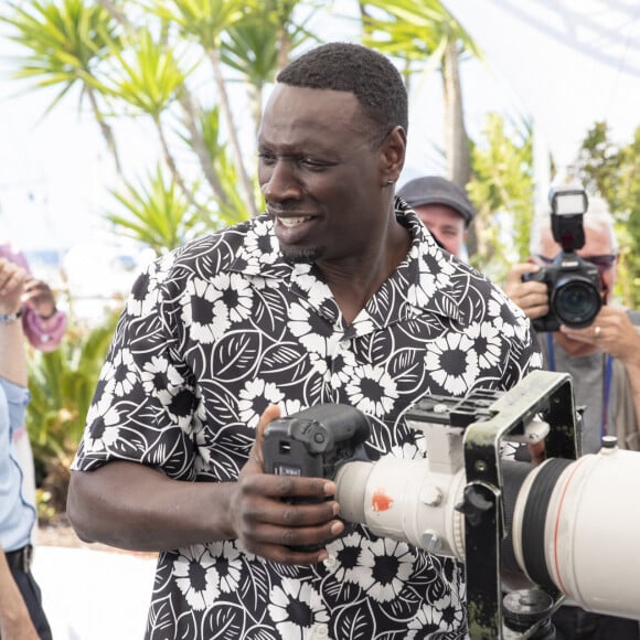 Omar Sy au photocall du film "Tirailleurs" (Un certain regard) lors du 75ème Festival International du Film de Cannes, le 19 mai 2022. © Cyril Moreau / Bestimage 