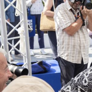 Omar Sy au photocall du film "Tirailleurs" (Un certain regard) lors du 75ème Festival International du Film de Cannes, le 19 mai 2022. © Cyril Moreau / Bestimage 