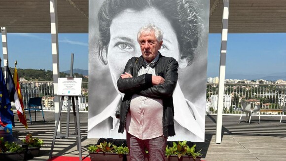 Daniel Angeli : Le célèbre paparazzi entouré de ses deux filles pour un bel hommage sur la Croisette !