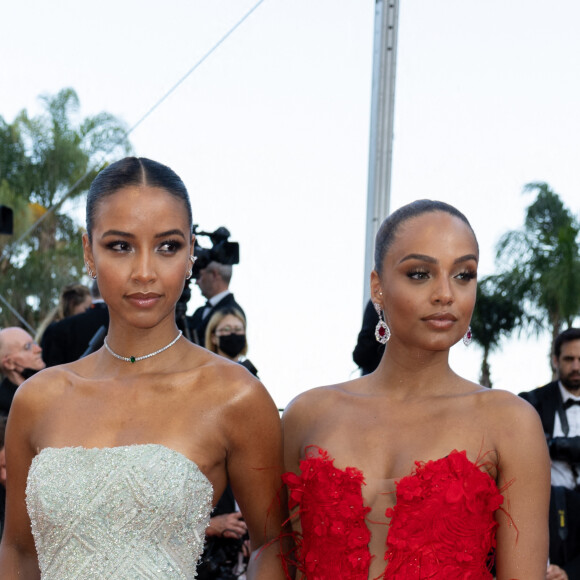 Flora Coquerel et Alicia Aylies - Montée des marches du film " Three Thousand Years of Longing (3000 ans à t'attendre) " lors du 75ème Festival International du Film de Cannes. Le 20 mai 2022 © Olivier Borde / Bestimage 