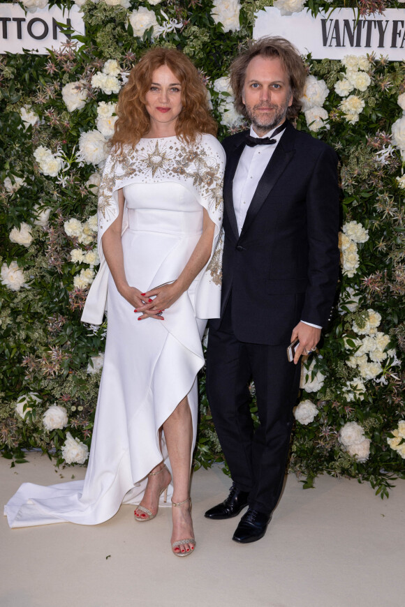 Florian Zeller et sa femme Marine Delterme - Photocall du dîner Vanity Fair x Louis Vuitton chez Fred l'Ecailler lors du 75ème Festival International du Film de Cannes, le 20 mai 2022. © Olivier Borde / Bestimage 