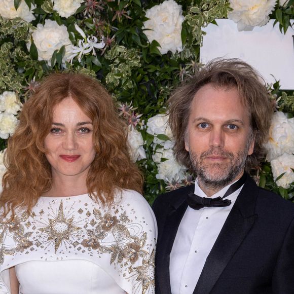 Florian Zeller et sa femme Marine Delterme - Photocall du dîner Vanity Fair x Louis Vuitton chez Fred l'Ecailler lors du 75ème Festival International du Film de Cannes, le 20 mai 2022. © Olivier Borde / Bestimage 