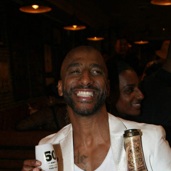 Exclusif - Stomy Bugsy - Stomy Bugsy fête son 50ème anniversaire à la fin de la représentation de la pièce "Un Jour j'irai à Détroit ! " au théâtre du Gymnase Marie-Bell à Paris le 21 mai 2022. © JLPPA/Bestimage