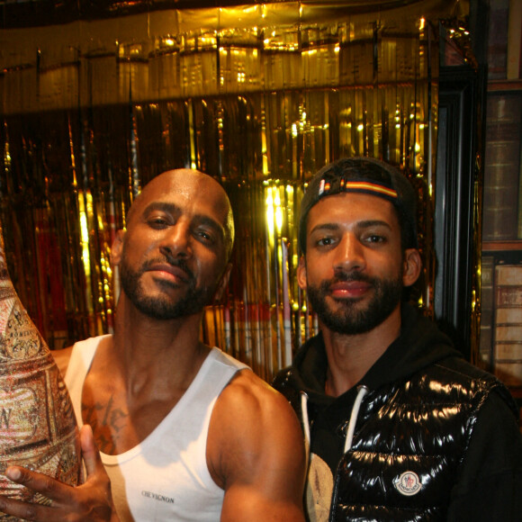 Exclusif - Stomy Bugsy et son fils Bilal Duarte - Stomy Bugsy fête son 50ème anniversaire à la fin de la représentation de la pièce "Un Jour j'irai à Détroit ! " au théâtre du Gymnase Marie-Bell à Paris le 21 mai 2022. © JLPPA/Bestimage 