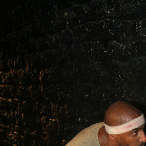 Exclusif - Stomy Bugsy - Stomy Bugsy fête son 50ème anniversaire à la fin de la représentation de la pièce "Un Jour j'irai à Détroit ! " au théâtre du Gymnase Marie-Bell à Paris le 21 mai 2022. © JLPPA/Bestimage 