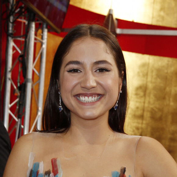 Izïa Higelin - Arrivées Intérieur - 40ème cérémonie des César au théâtre du Châtelet à Paris, le 20 février 2015.